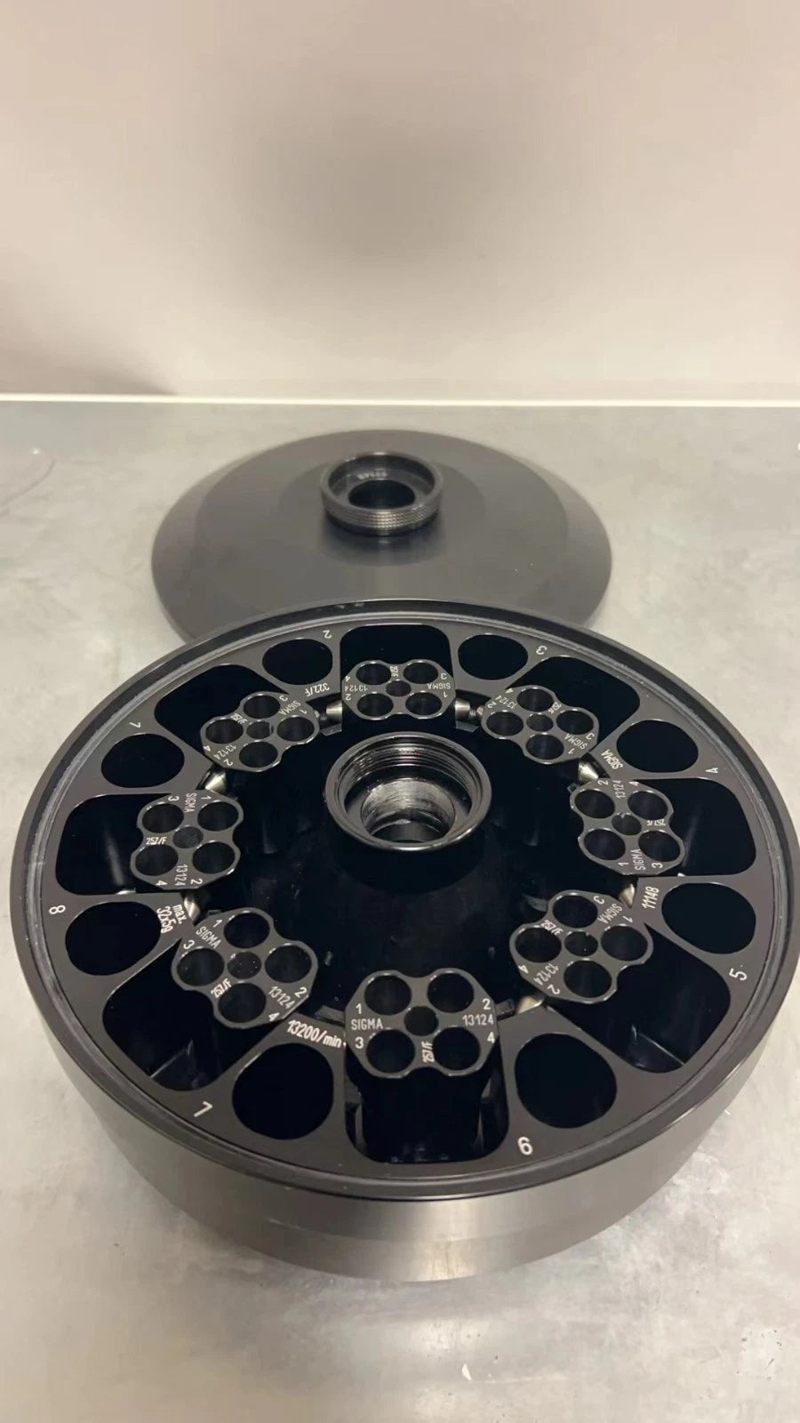 Sigma Swing-out Rotor For 32 X 1.5/2.0 mL Reaction Tubes Incl. 8 Buckets, USED