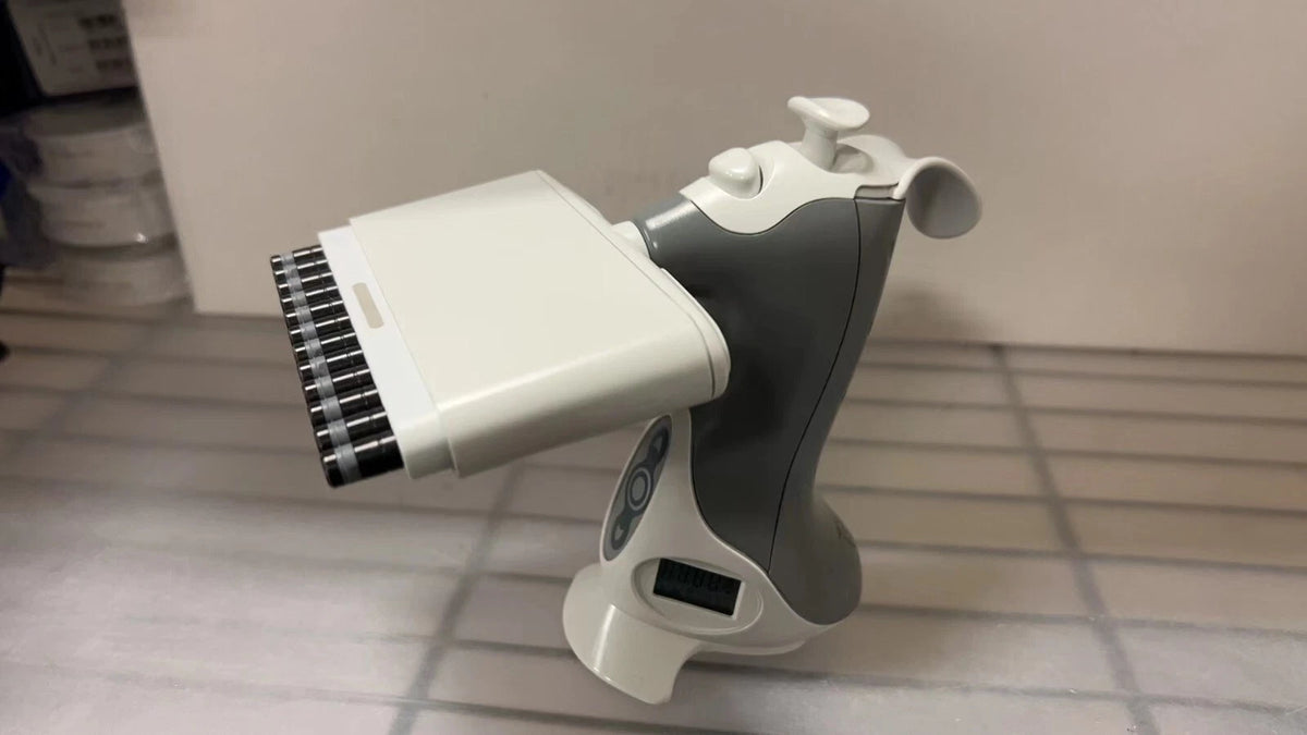 Vistalab Ovation 12 channel Pipette 25-850 uL, USED