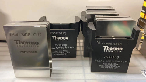 Lot of 4, Thermo Scientific 75003618 plates bucket adapters w/Insert 75015686,USED