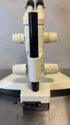 Leica MZ12.5 Zoom Stereo Microscope with MO-150 Light Source – PLAN 1X Objective, USED