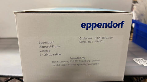 NEW IN BOX Eppendorf 3123000039 Single Channel Pipette, 2-20 uL
