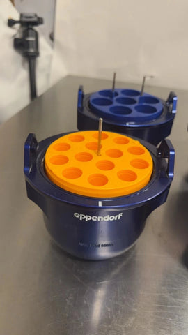 Eppendorf Buckets and Adapters, 4 Swing Buckets, 6 Adapters