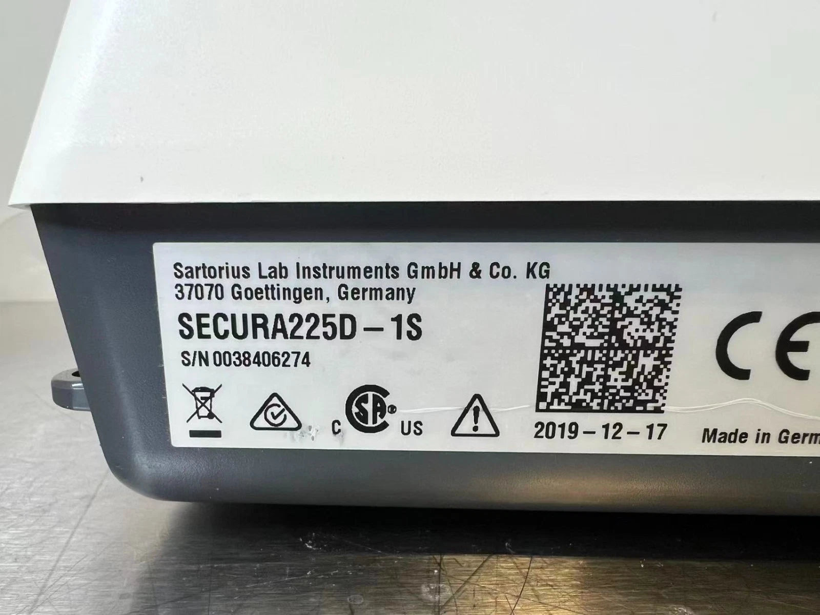 Sartorius SECURA225D-1S Semi-Micro Balance, 220 g x 0.0001 g