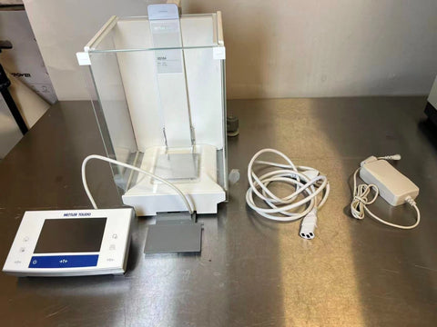 Mettler Toledo XS104 Analytical Balance, 120 g x 0.0001 g