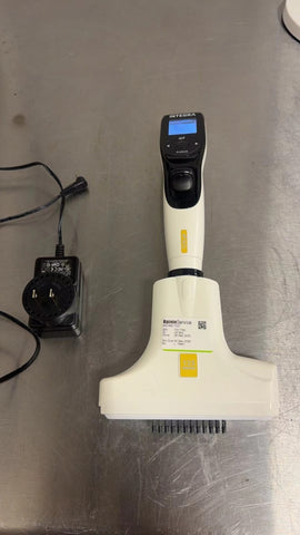 Integra VIAFLO 12 Channel Electronic adjustable Pipette 125 ul W/ charger