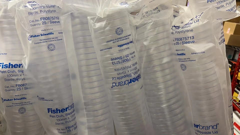 18 sleeves of 25 100 x 15mm Fisherbrand Polystyrene Sterile Petri Dishes