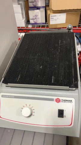 Thomas Scientific large analog orbital Shaker