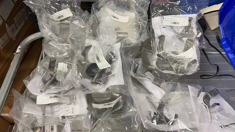 Lot of 18 Thermo Scientific Flask Clip Assembly in Assorted Sizes