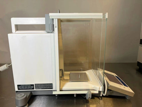 Mettler Toledo XS104 Analytical Balance, 120 g x 0.0001 g