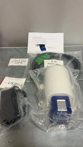 LEVITRONIX PUNCH VALVE ADAPTOR BOX