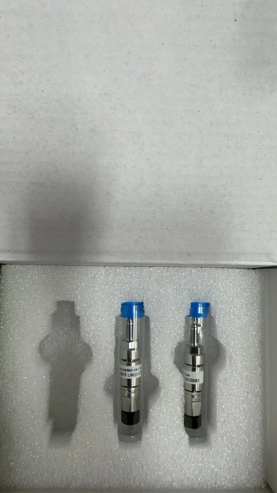 Waters 1860003978 ACQUITY UPLC BEH C8 VanGuard Pre-column, 1.7 µm, 2.1 mm X 5 mm