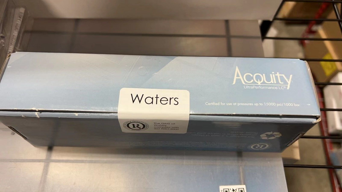 Waters ACQUITY UPLC BEH RP18 Column, 1.7 µm, 2.1 mm X 50 mm, 186002853, new